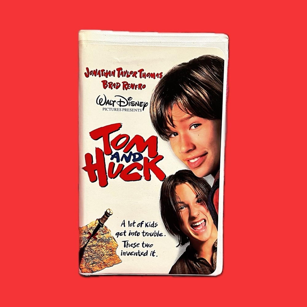 1996 Walt Disney’s TOM AND HUCK VHS